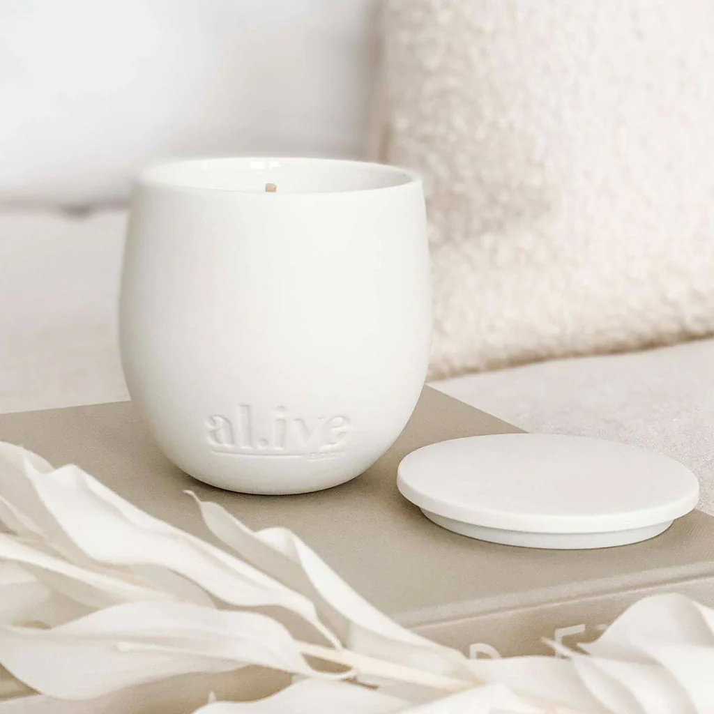 Sweet Dewberry & Clove - Soy Candle - Image 3