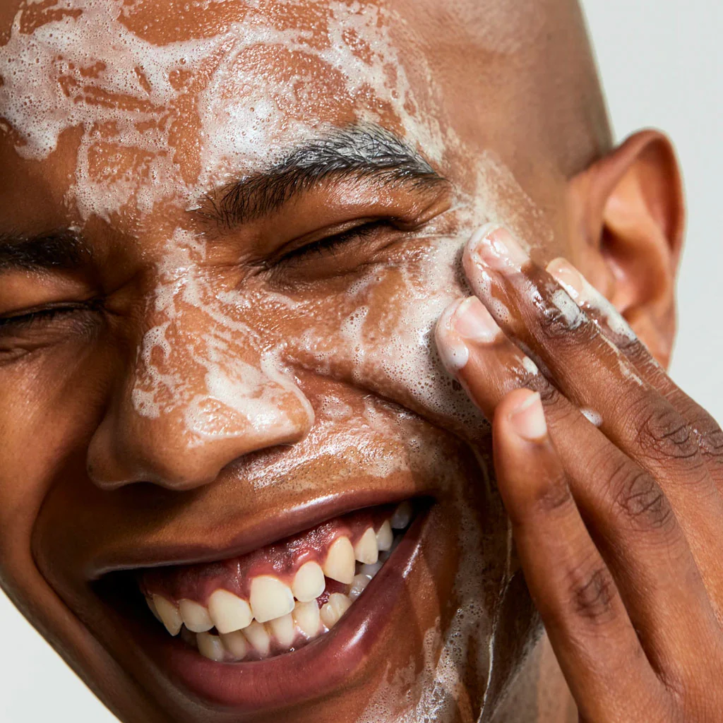 Quinoa One-Step Balanced Gel Cleanser - Image 4
