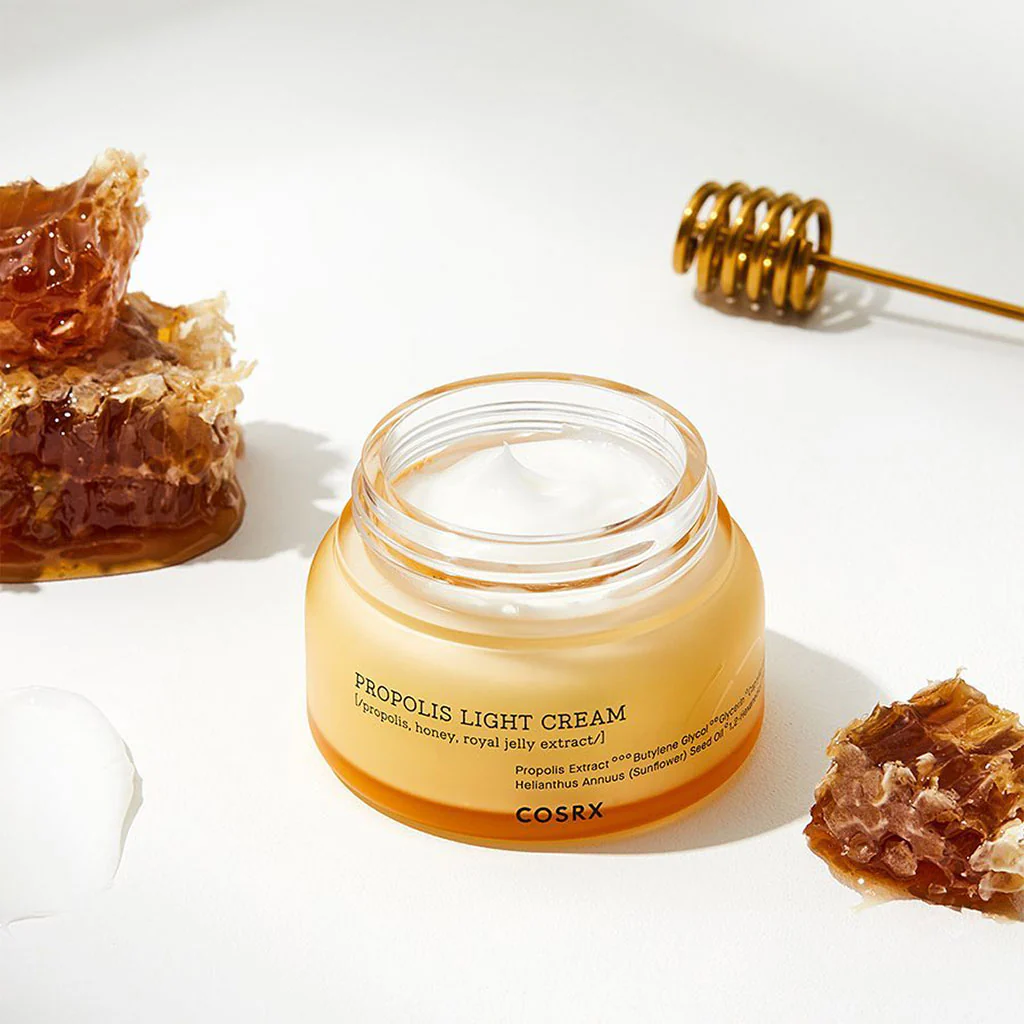 Full Fit Propolis Light Cream - Image 2