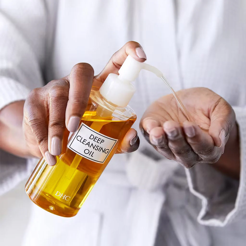 Deep Cleansing Oil - Image 2