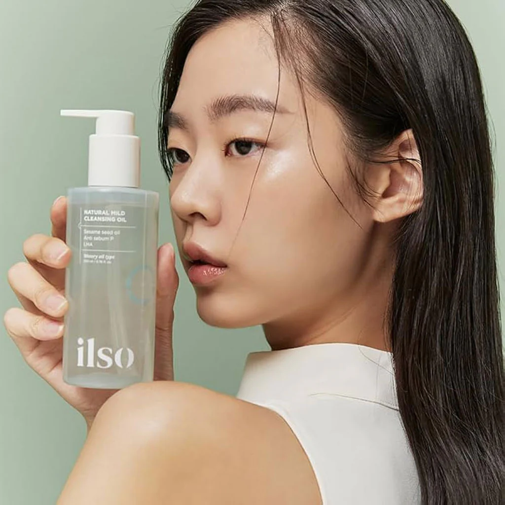 Natural Mild Cleansing Oil - Image 3