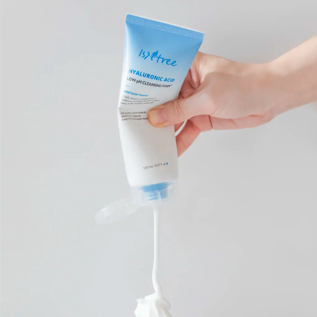 Hyaluronic Acid Low pH Cleansing Foam - Image 2