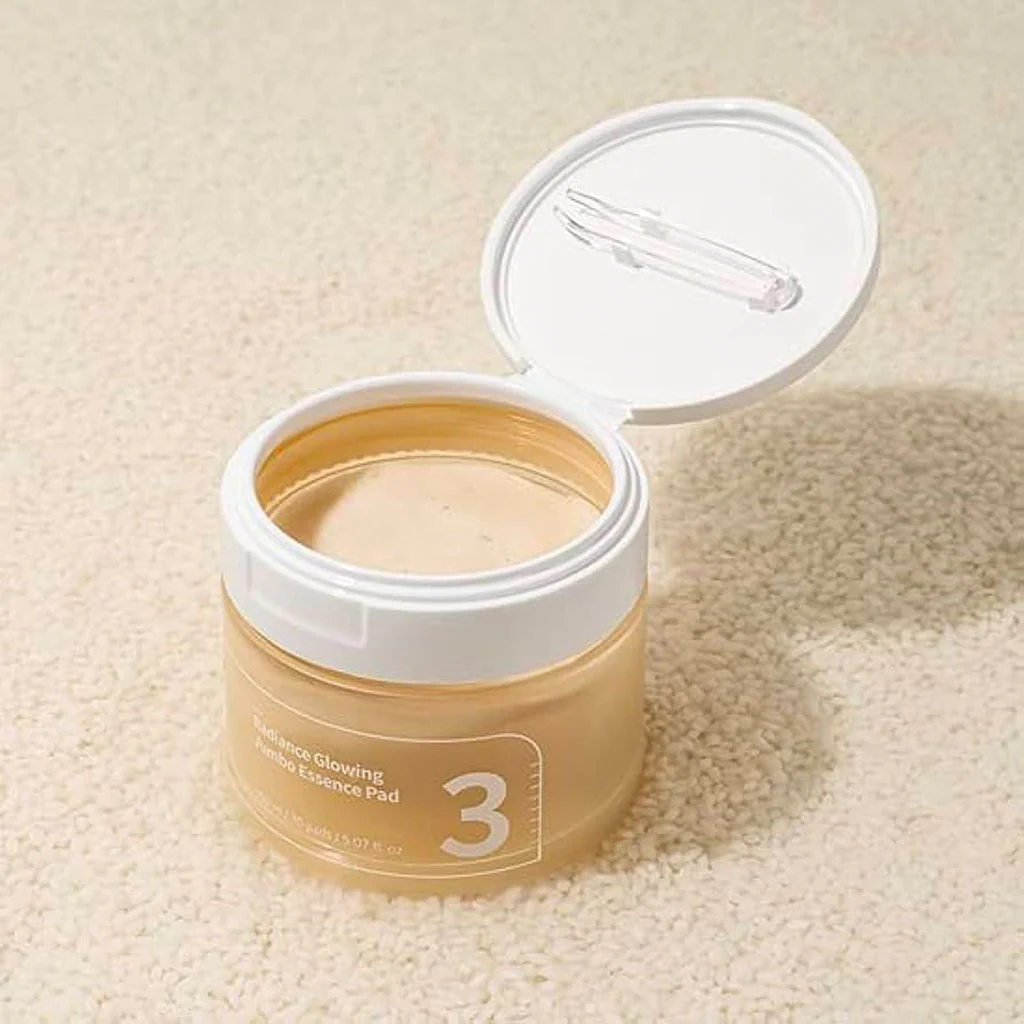 No.3 Radiance Glowing Jumbo Essence Pad (70pcs) - Image 3