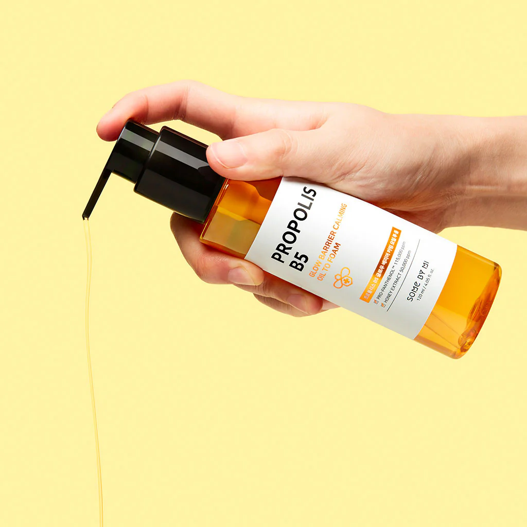 Propolis B5 Glow Barrier Calming Oil To Foam - Image 2