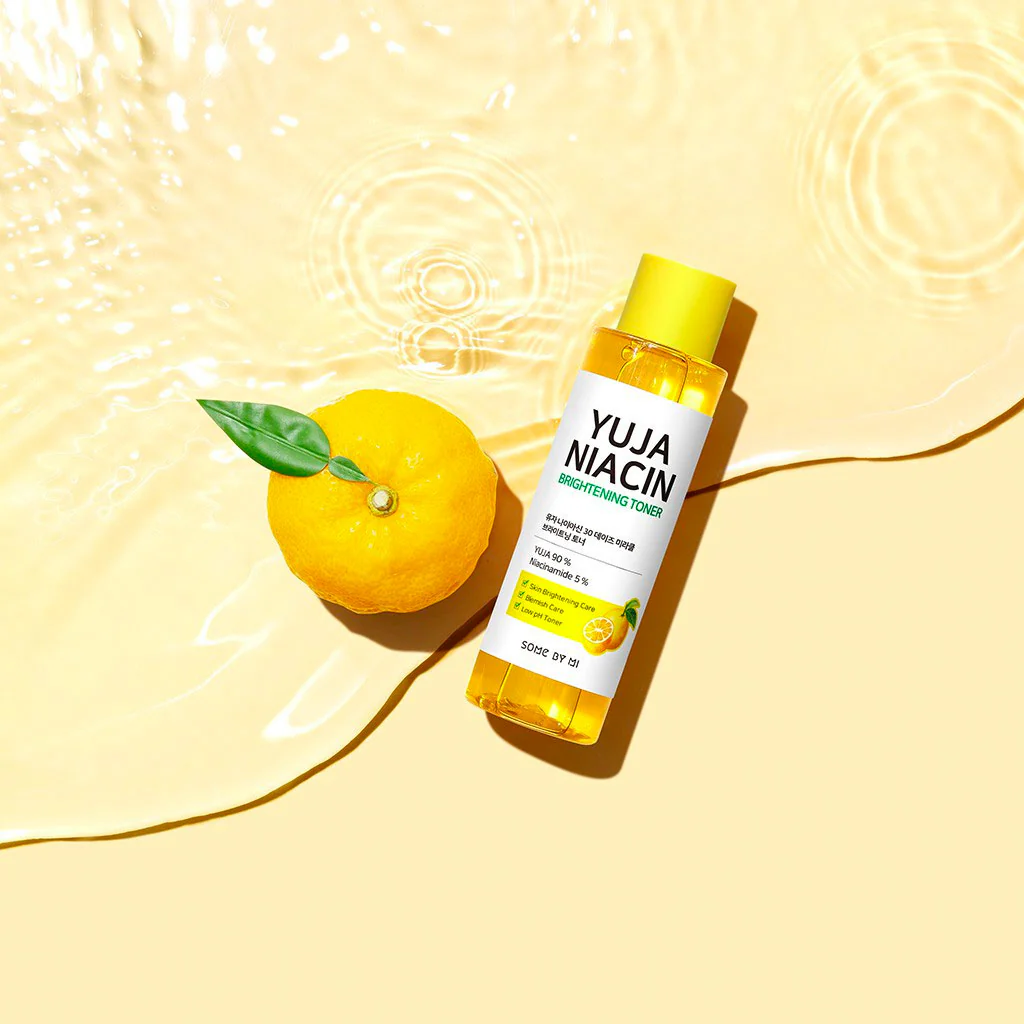 Yuja Niacin 30 Days Miracle Brightening Toner (150ml) - Image 3